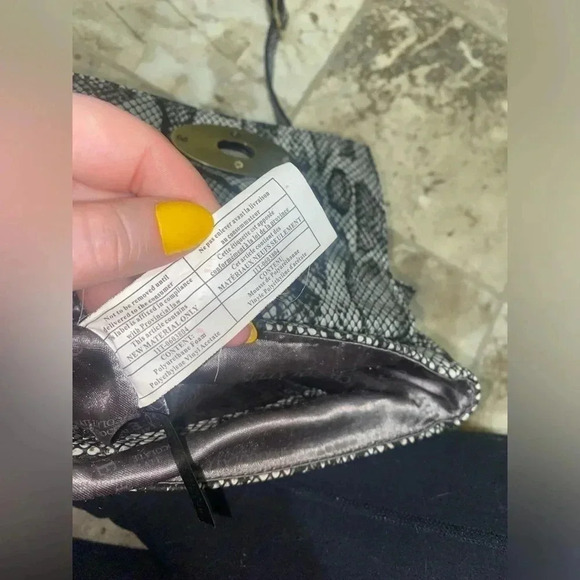 Women’s Black and  Grey Snake Skin Crossbody shoulder bag purse adjustable strap - Picture 7 of 16